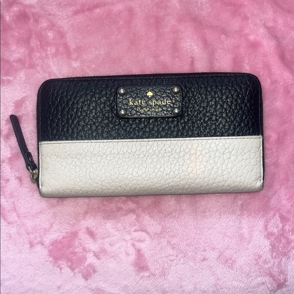 kate spade Handbags - Kate Spade Storybook Lining Black and Cream Pebbled Leather Zip Around Wallet